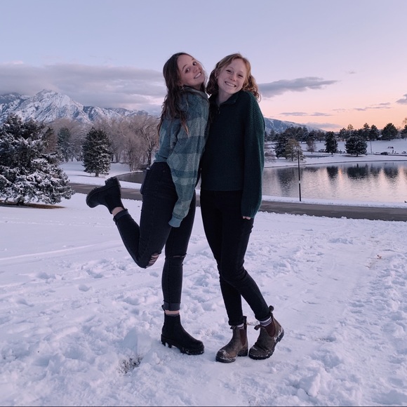 Meet your Posher, Elizabeth - Picture 1 of 1